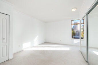 #302 – 2271 Bellevue Avenue